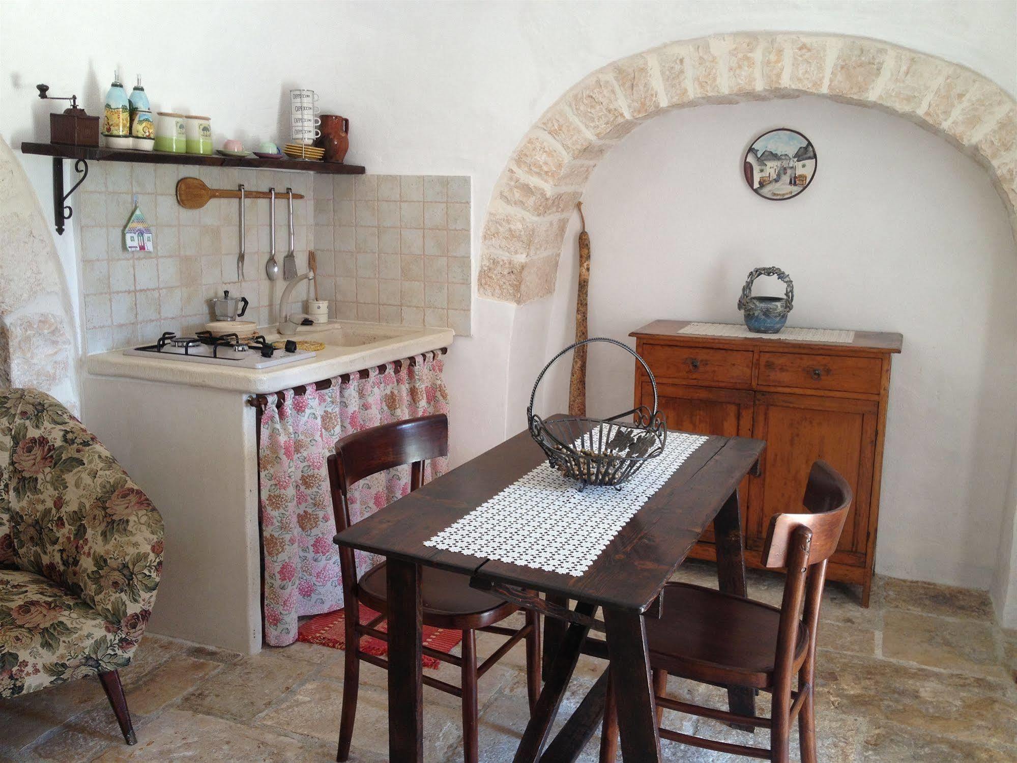 Trullicolarossa Villa Alberobello Eksteriør billede